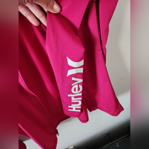 Hurley Sweater - Picture 5 of 5